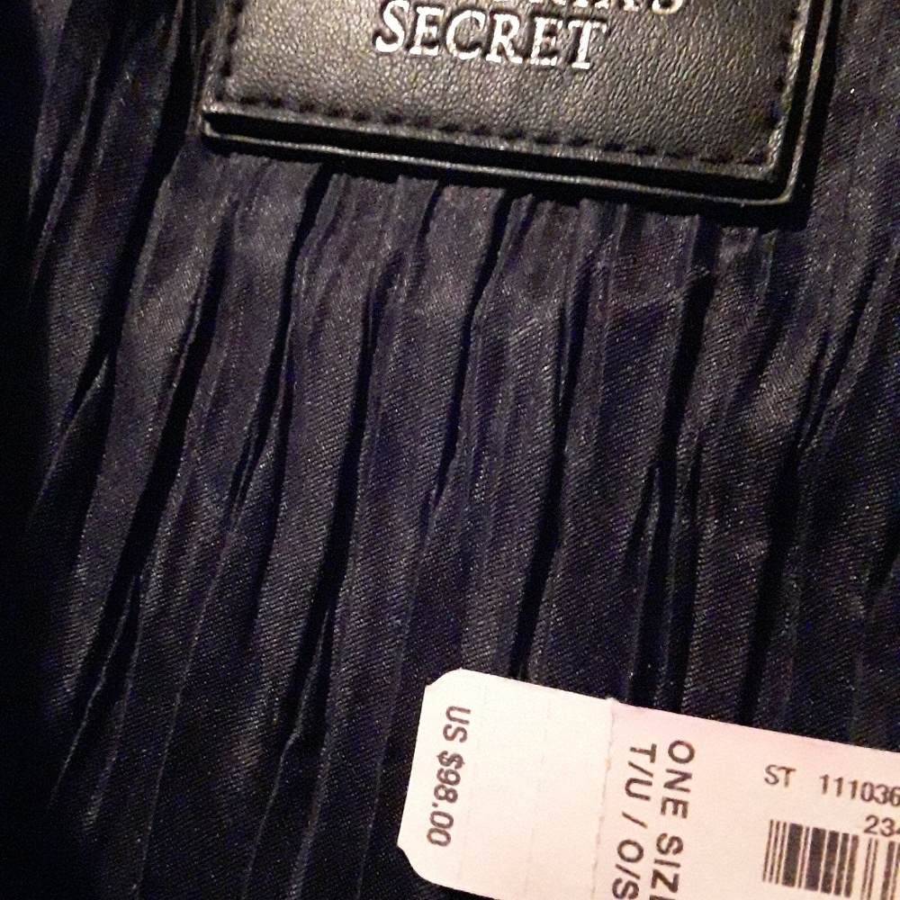 Purse - Picture 2 of 2